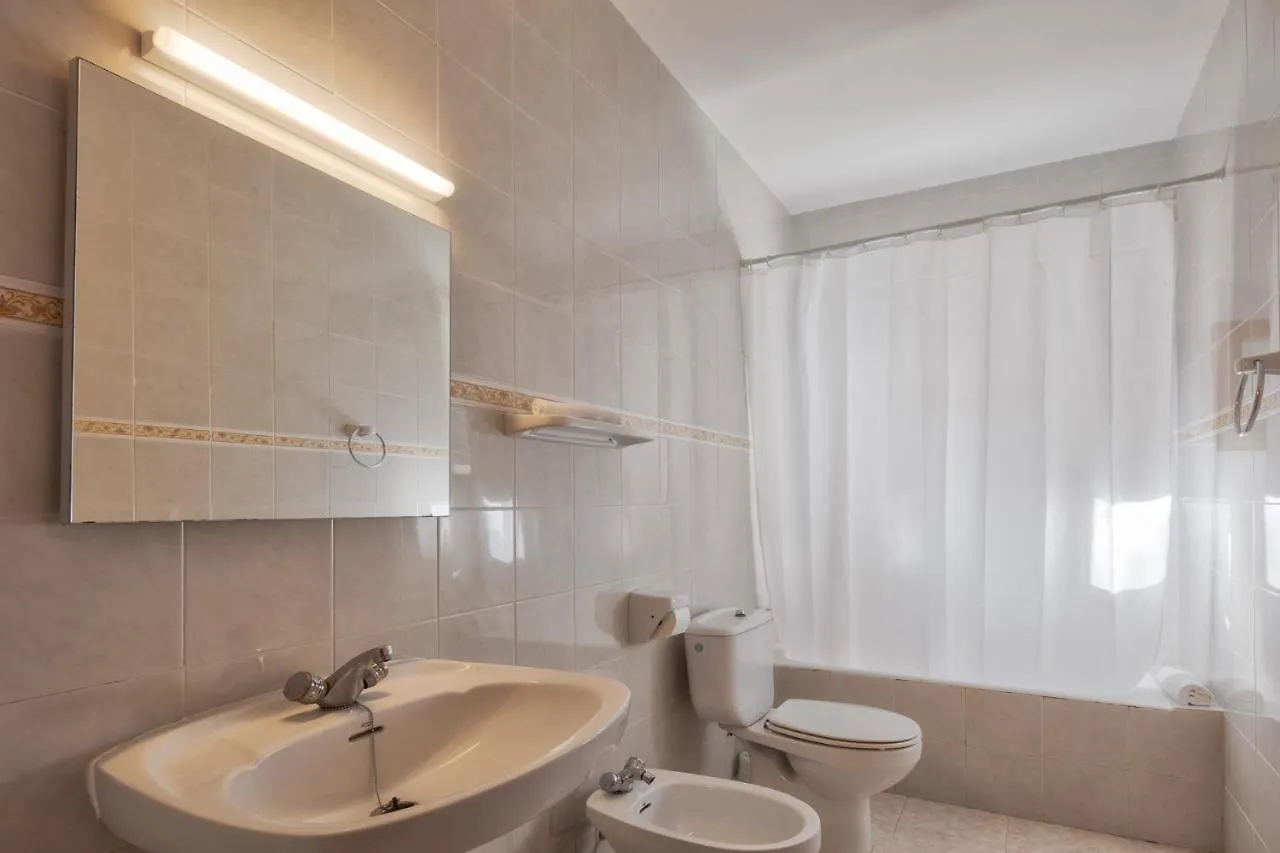 Alojamientos Turisticos Cardona - Apartamento 1 Hab. Standart Es Pujols