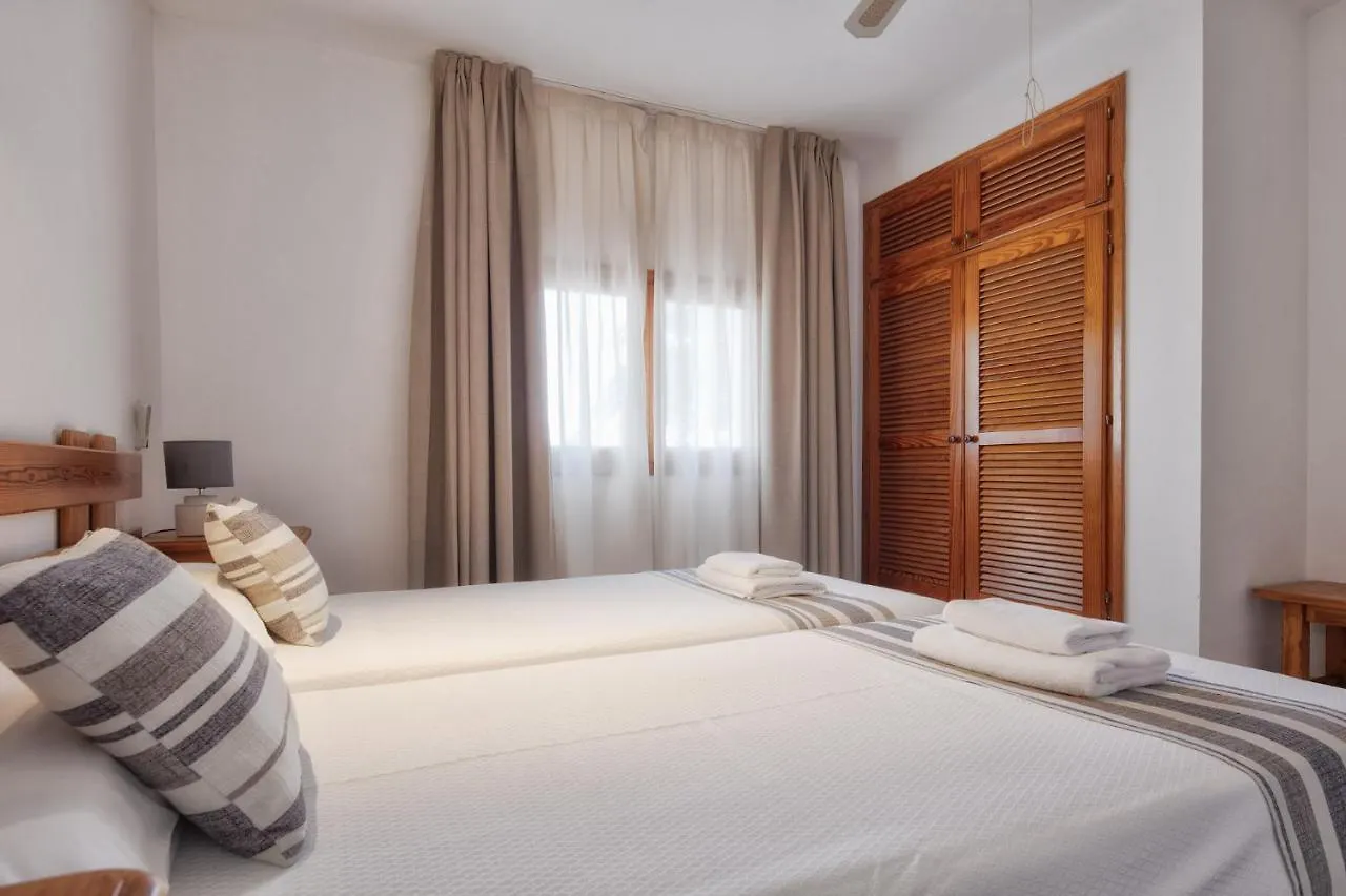 Alojamientos Turisticos Cardona - Apartamento 1 Hab. Standart Es Pujols
